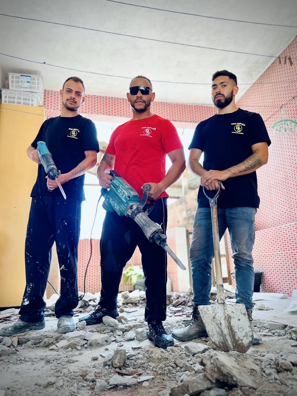 Equipe Bom Service em ambiente de trabalho